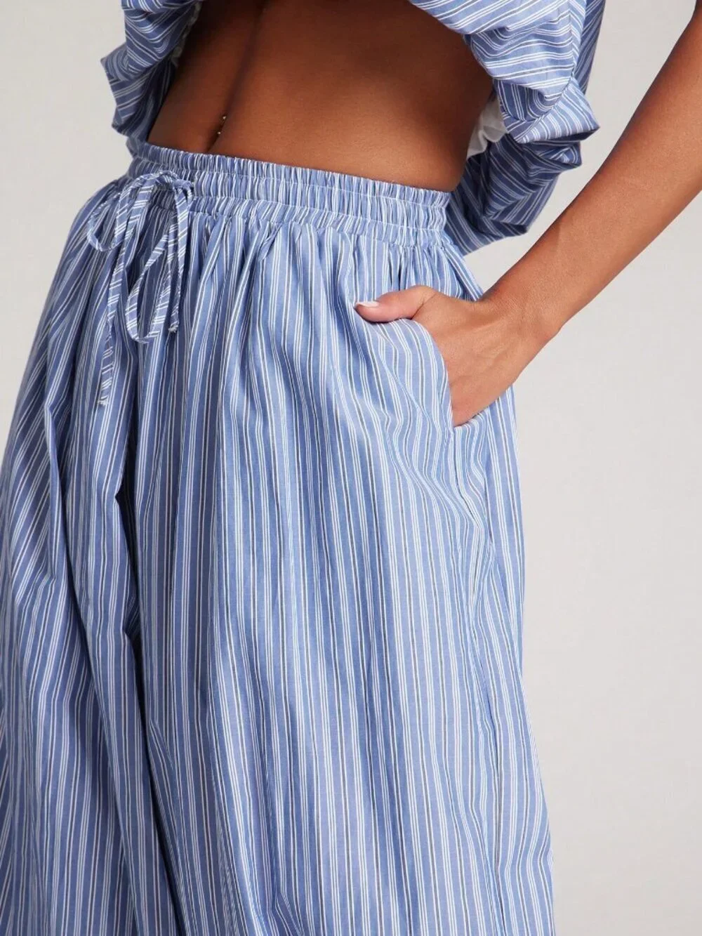 Blue Sexy Women's Matching Set Top and Pant with Halter Hem Striped Joggers